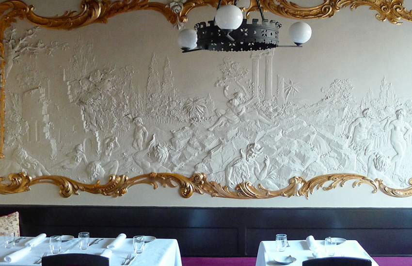 Bieberbau restaurant with historic plaster decoration, Berlin