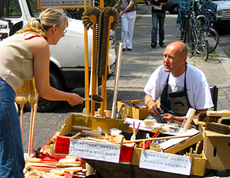 During the summer, Volker Schröder's hand carfted brushes are on sale at Chamissoplatz market