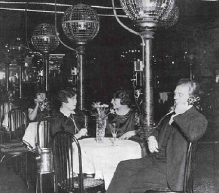 Table telephone flirting at the Resi casino and ballroom in Berlin - late 1920s