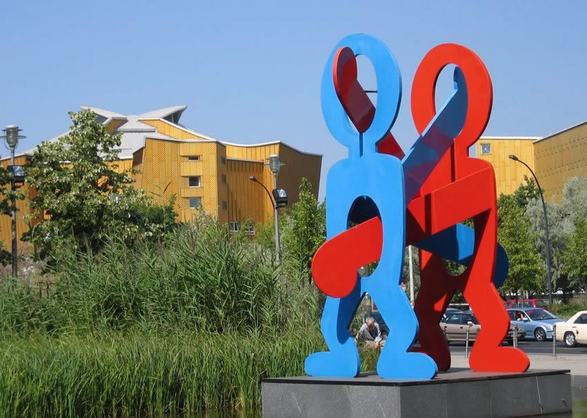 'The Boxers' by Keith Haring, Berlin