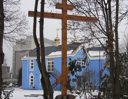 A Russian orthodox church tucked away beside the Spree River, Berlin