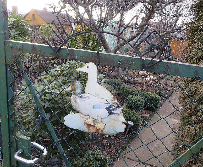 'Welcome' to a garden in Moabit's allotment colony