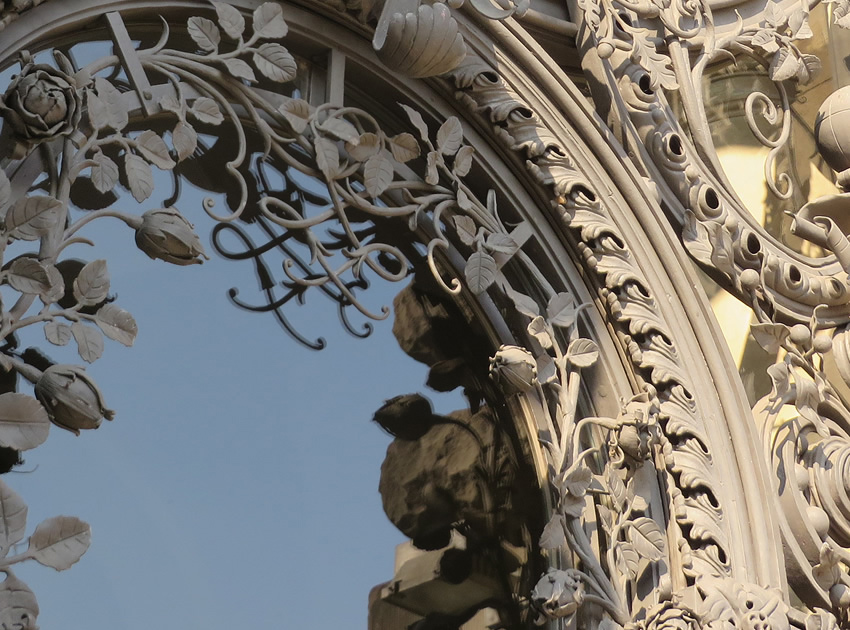 Incredible ornamental wrought ironwork on a 19th-century building, Berlin