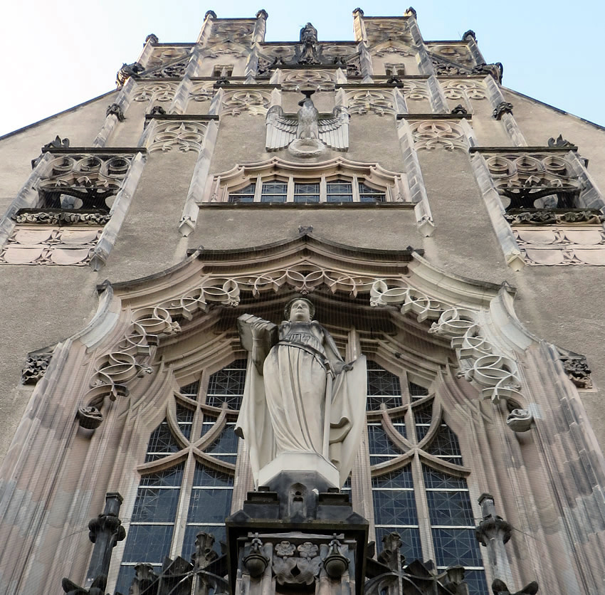 Gothic revival main portal to Wedding's district courthouse, Berlin